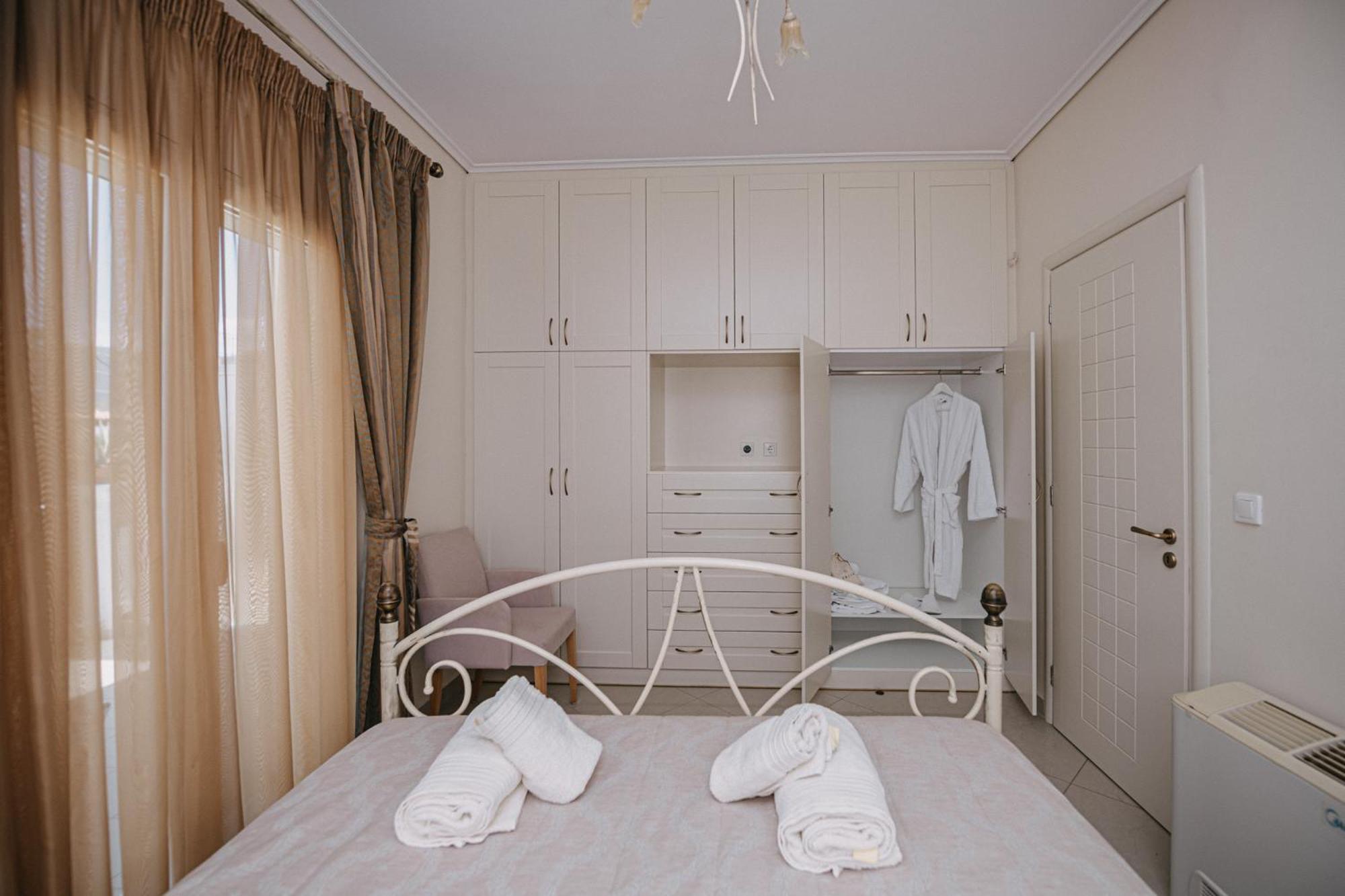Nereides Luxury Villas Kato Almirí Exterior foto